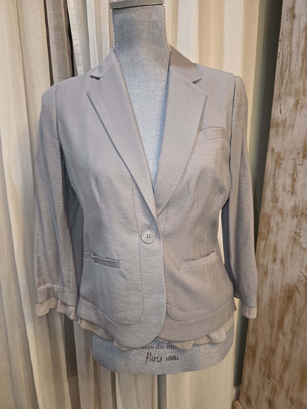 LC Lauren Conrad Light Gray Single-Button Tailored Blazer